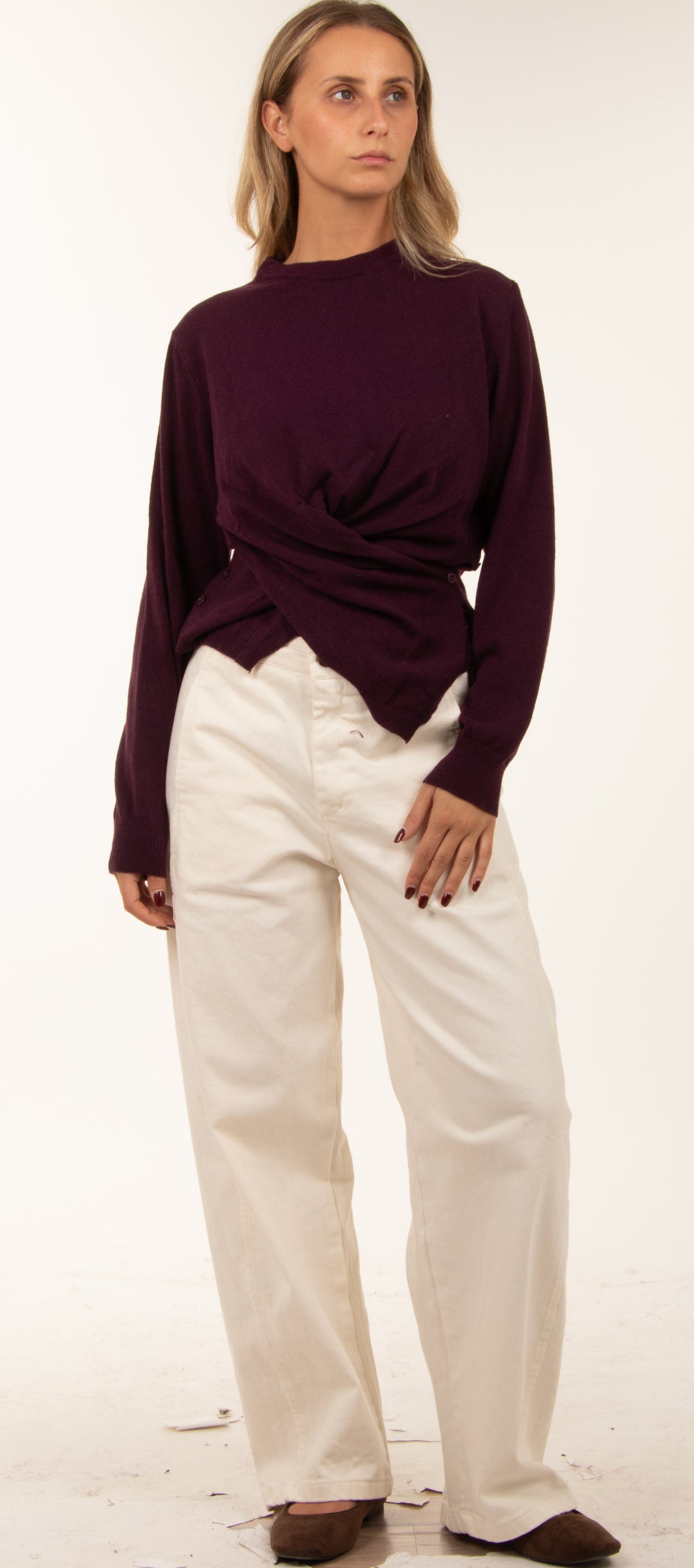 Maglia drappeggio con bottoncini color melanzana