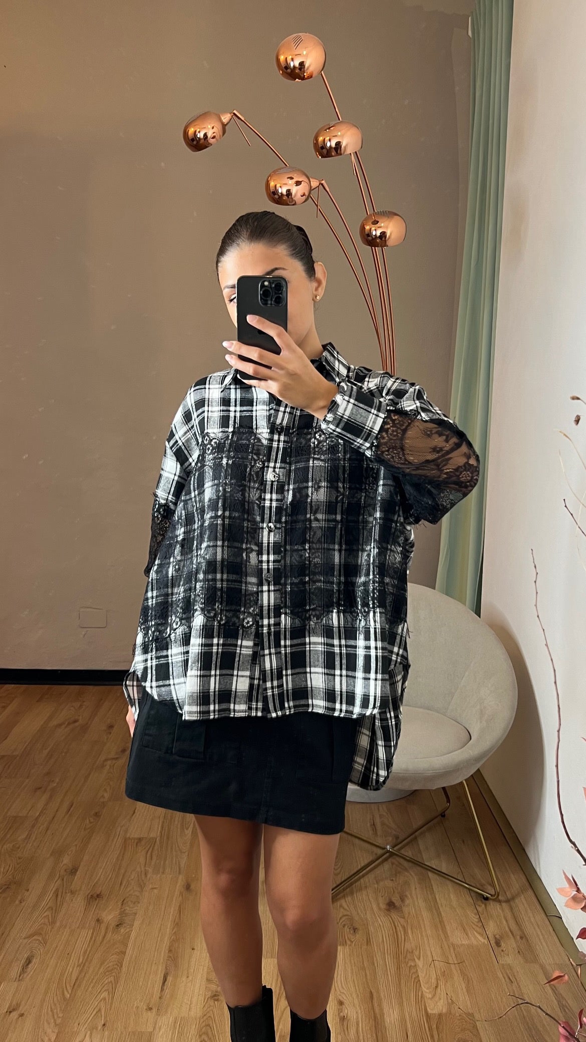 Camicia check nera con inserti in pizzo