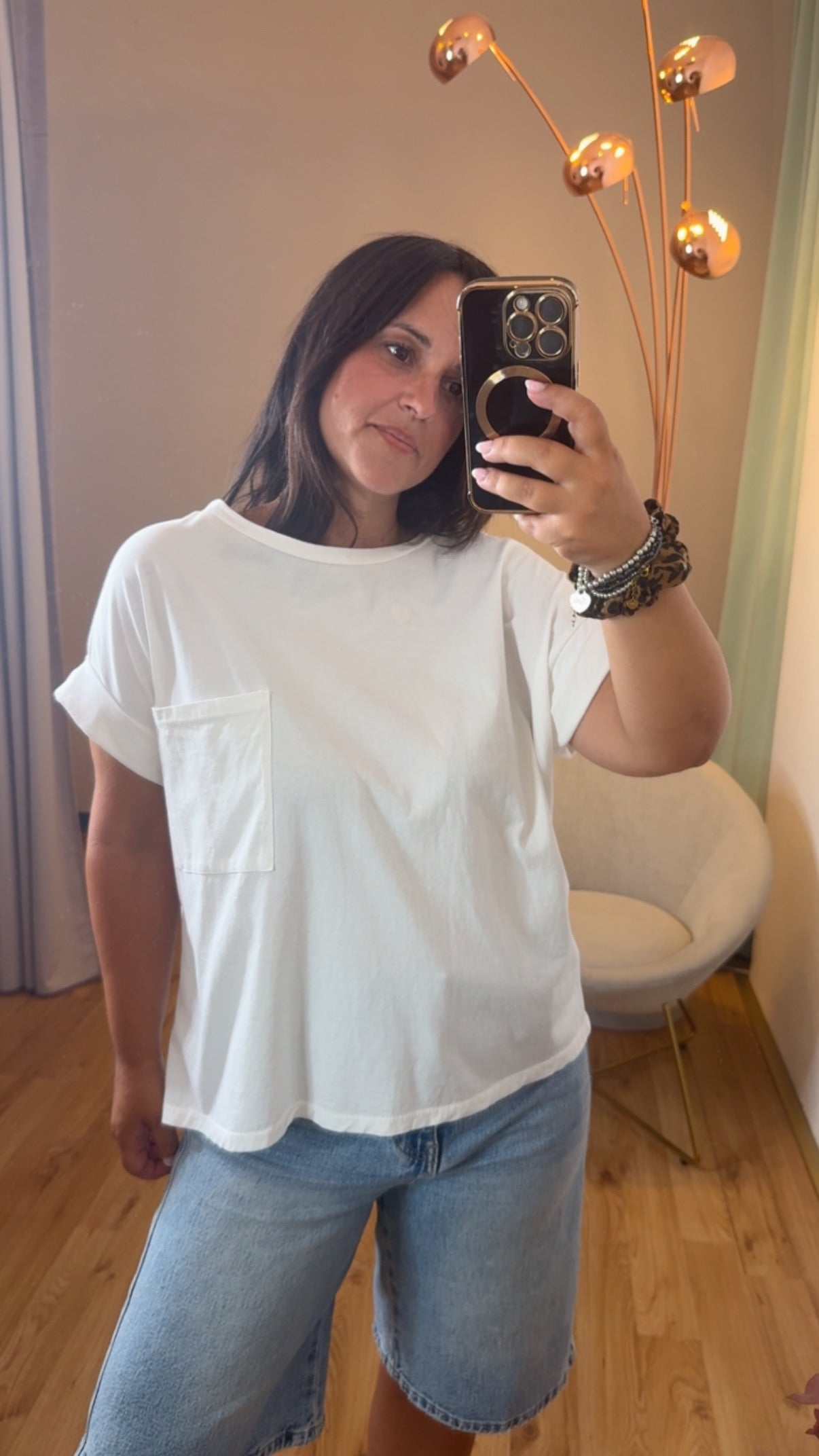 T-shirt bianca taschino a scatoletta
