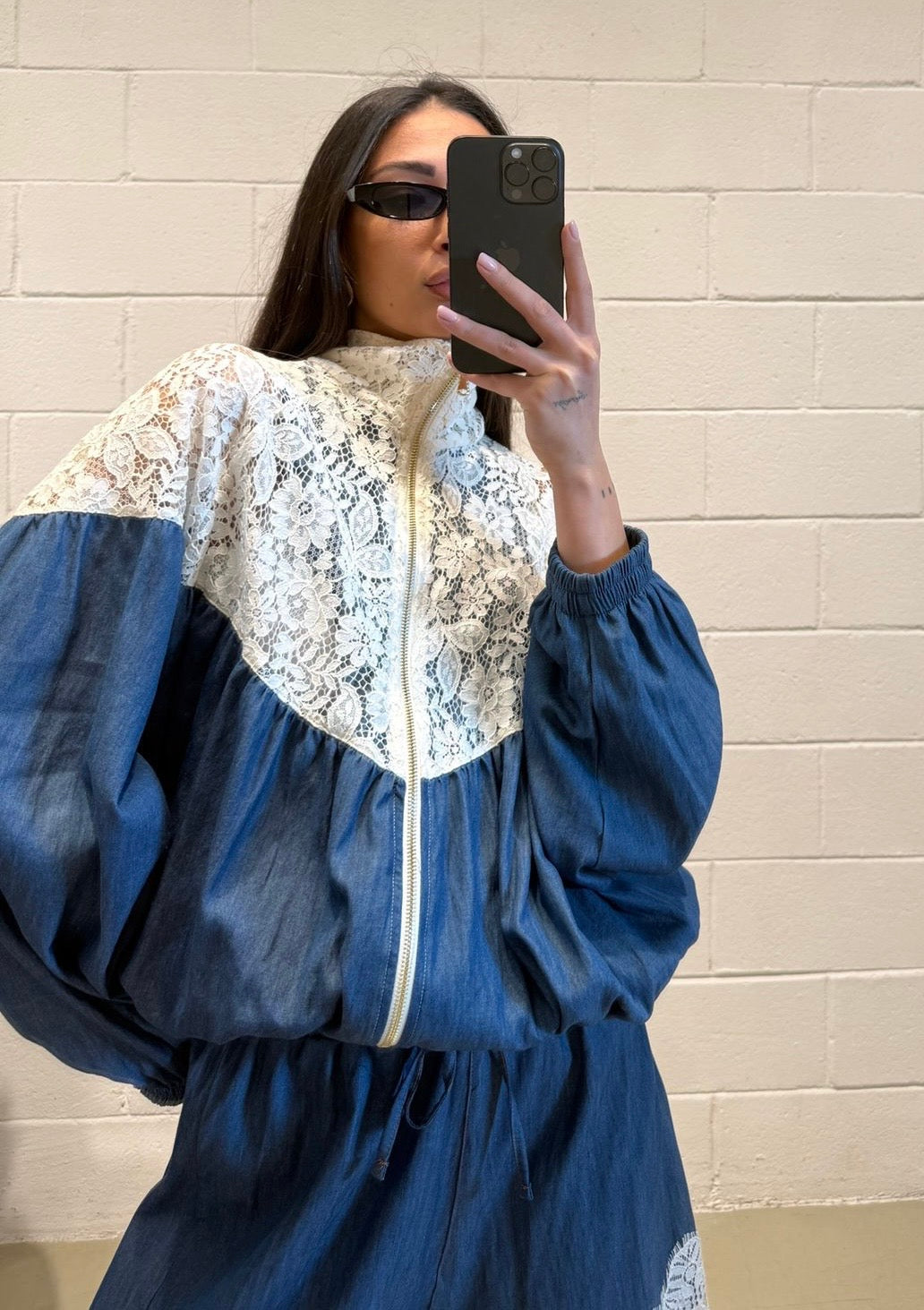 Bomber denim con pizzo macrame blu