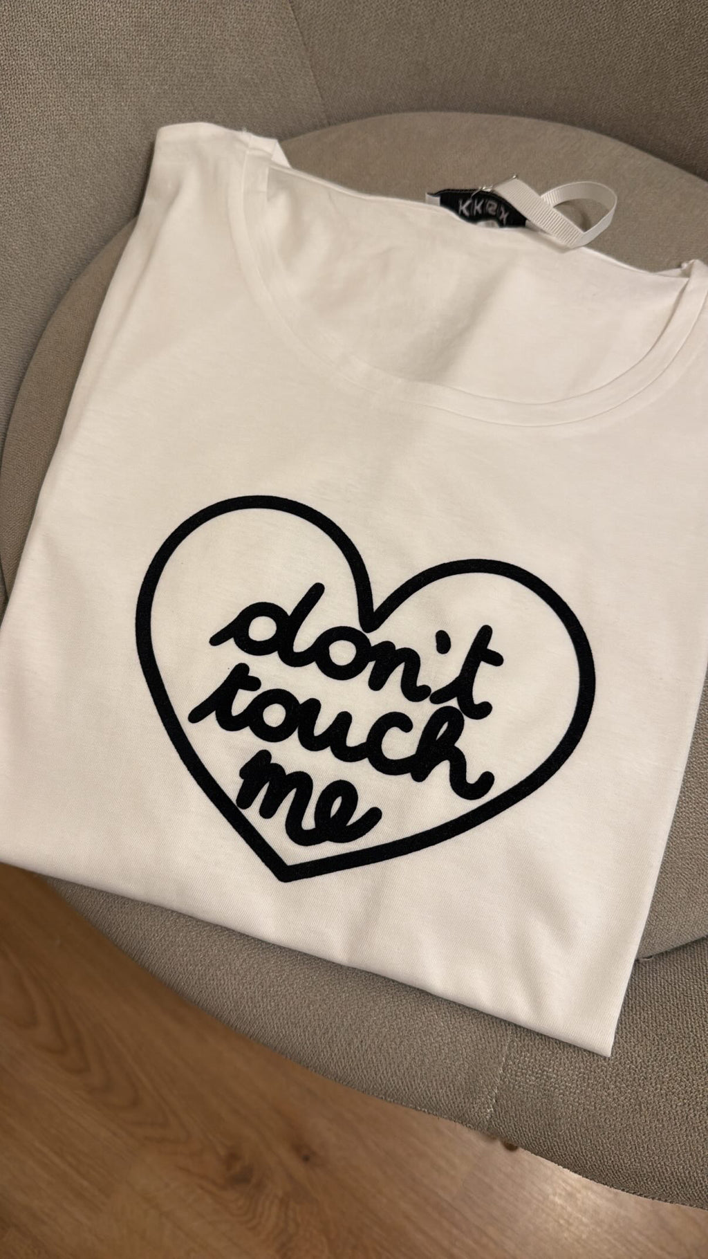T-shirt don’t touch me - Kikisix