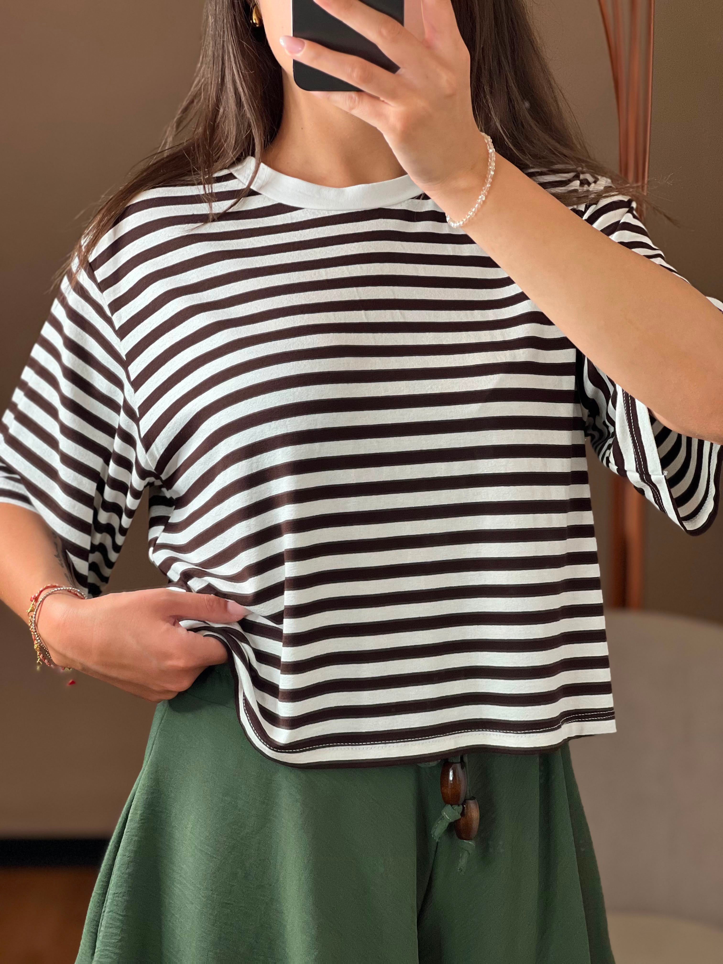 T-shirt scatolina con riga moro - Kikisix