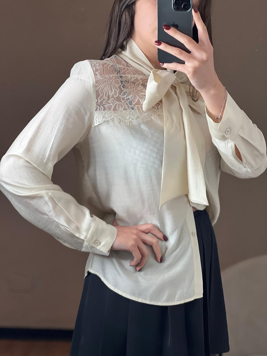 Camicia in mussola champagne con fiocco e pizzo - You Decide
