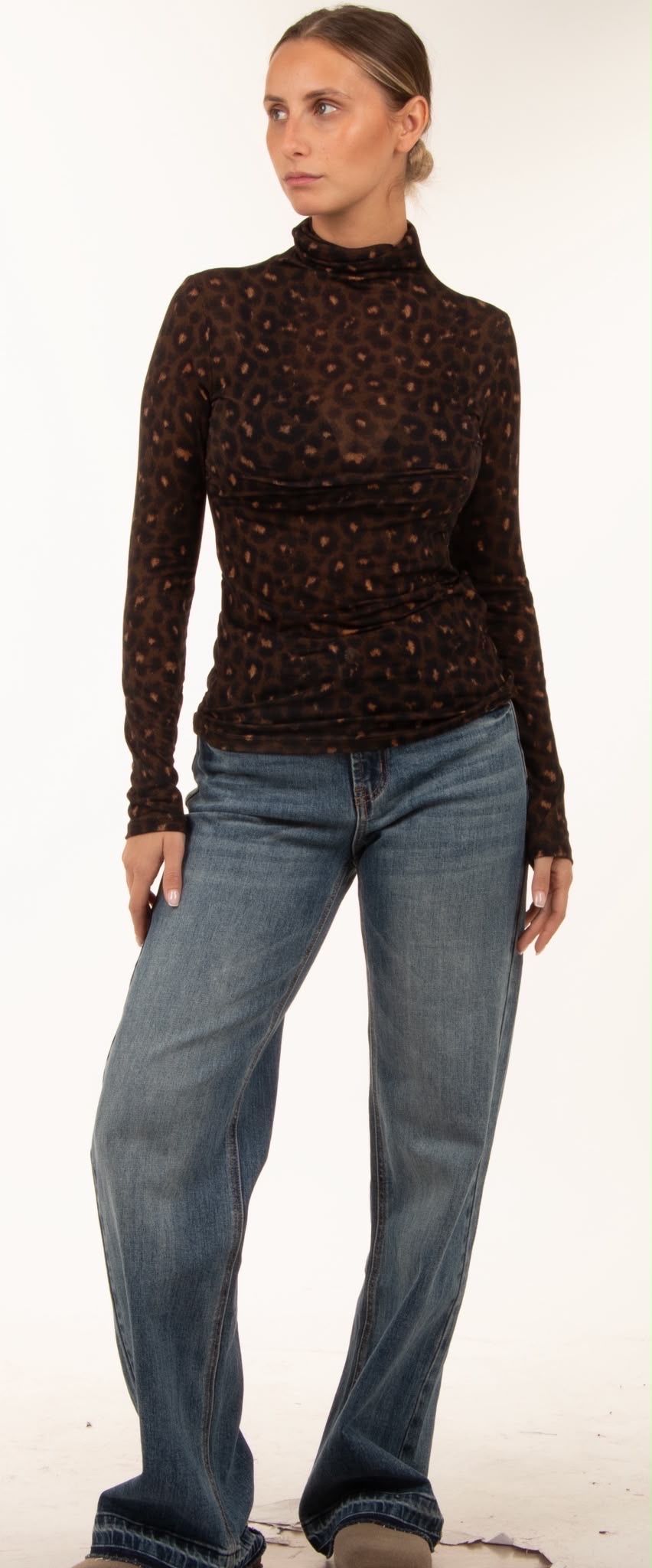 Cashmerina collo alto animalier