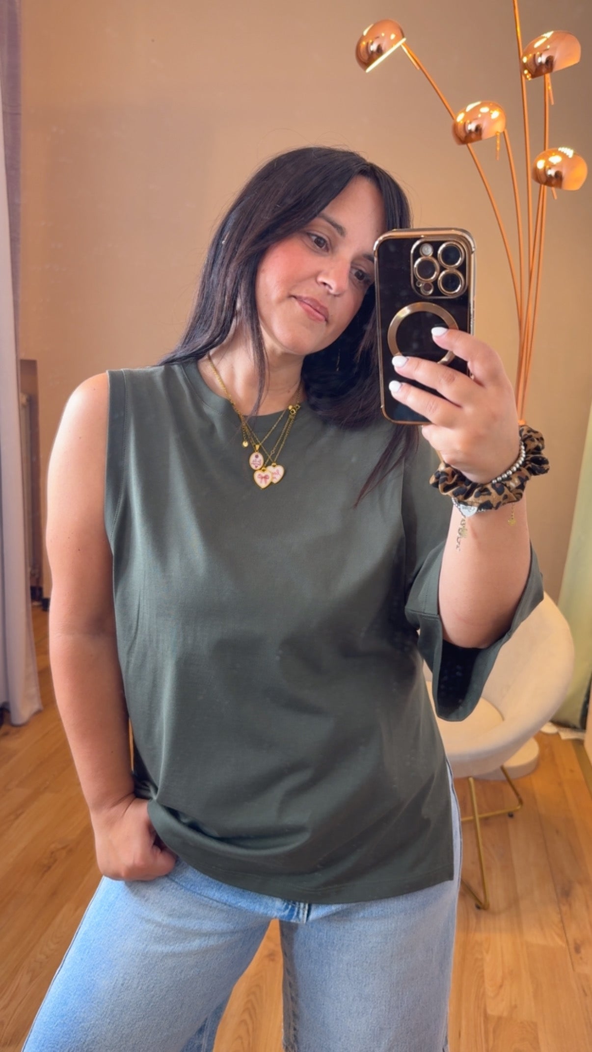 T-shirt senza manica e con manica 3/4 verde militare - Vicolo