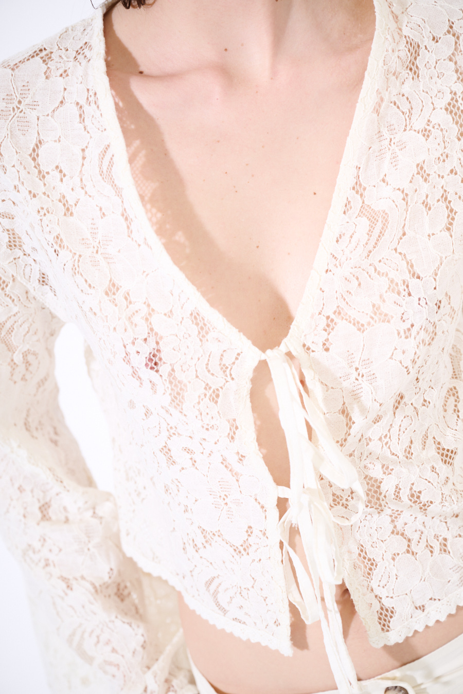 Blusa con laccini in pizzo - Kikisix