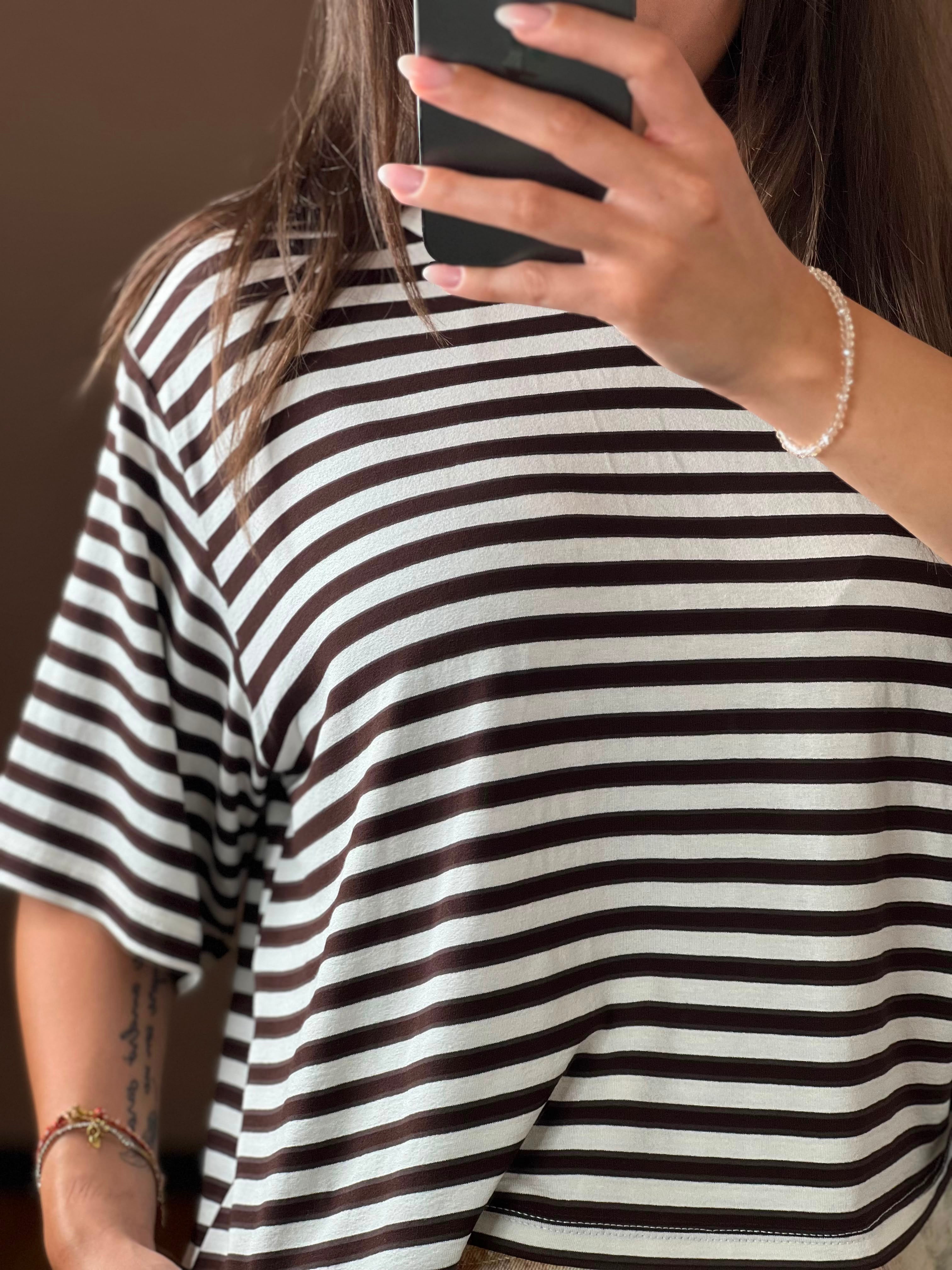 T-shirt scatolina con riga moro - Kikisix