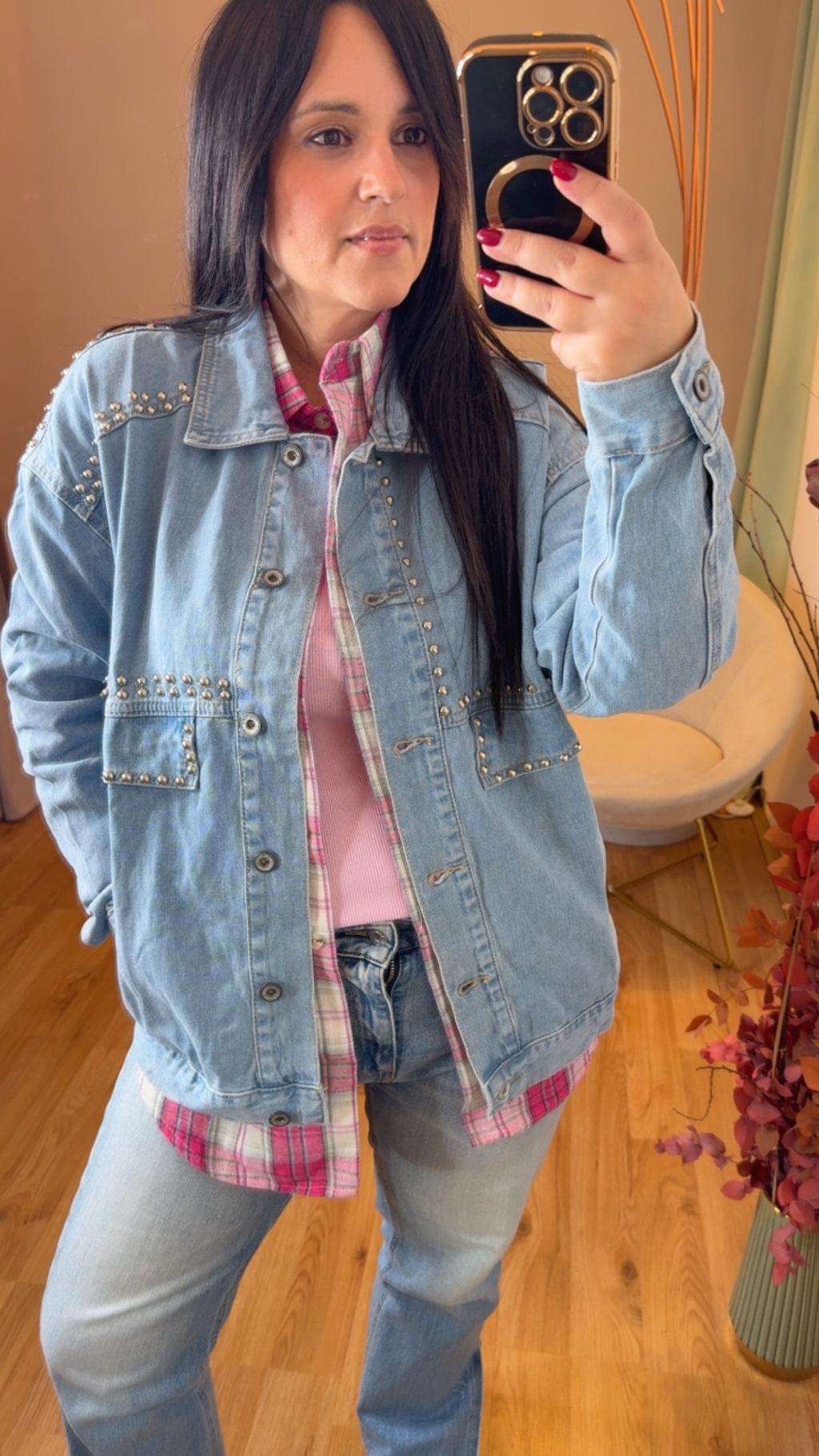 Giubbino in jeans con borchie- You decide