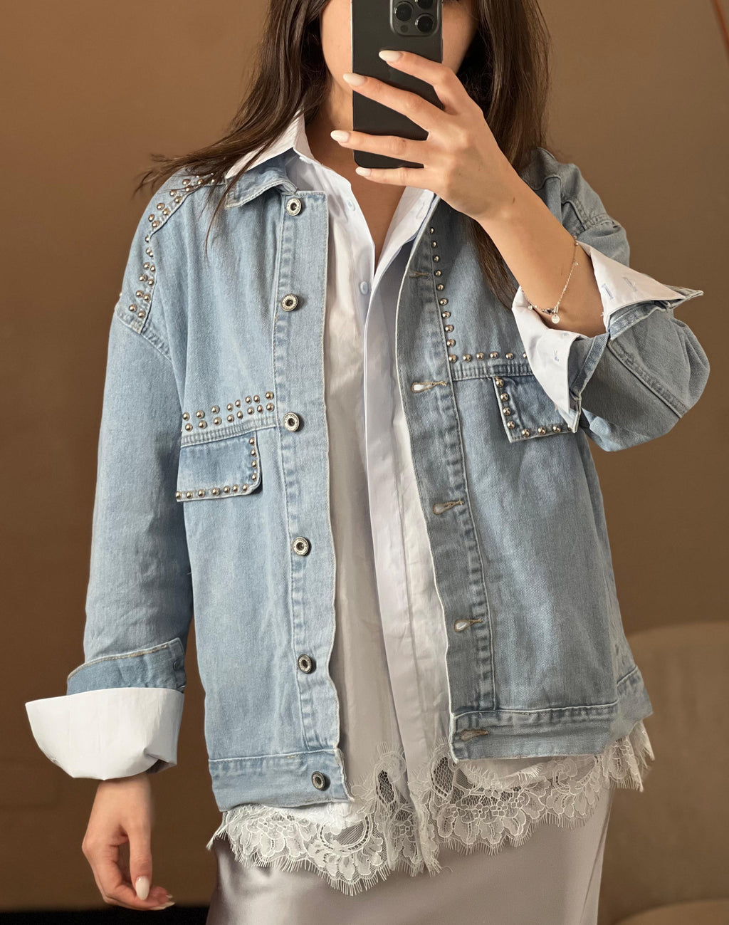 Giubbino in jeans con borchie- You decide