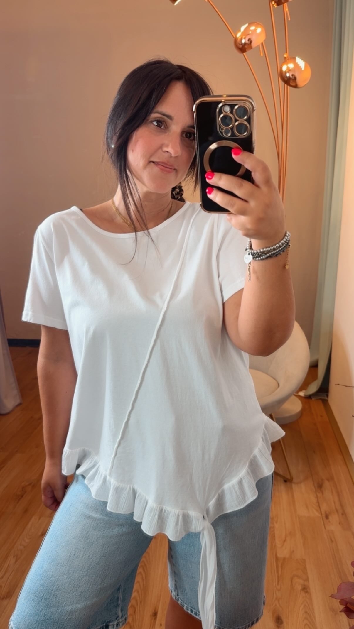 T-shirt in cotone con balze