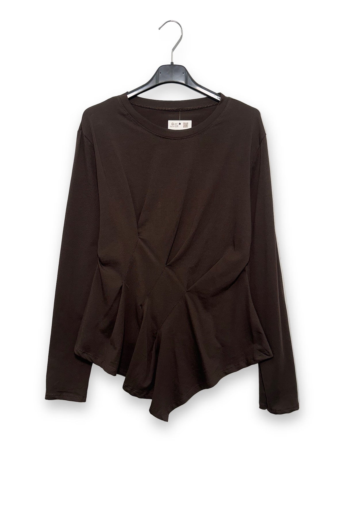 Maglia asimmetrica con pieghe e drappeggio