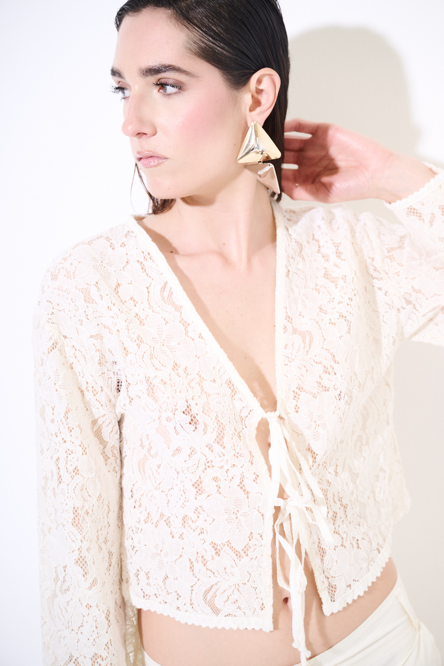 Blusa con laccini in pizzo - Kikisix