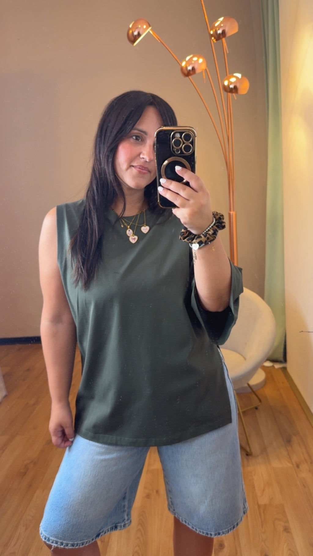 T-shirt senza manica e con manica 3/4 verde militare - Vicolo
