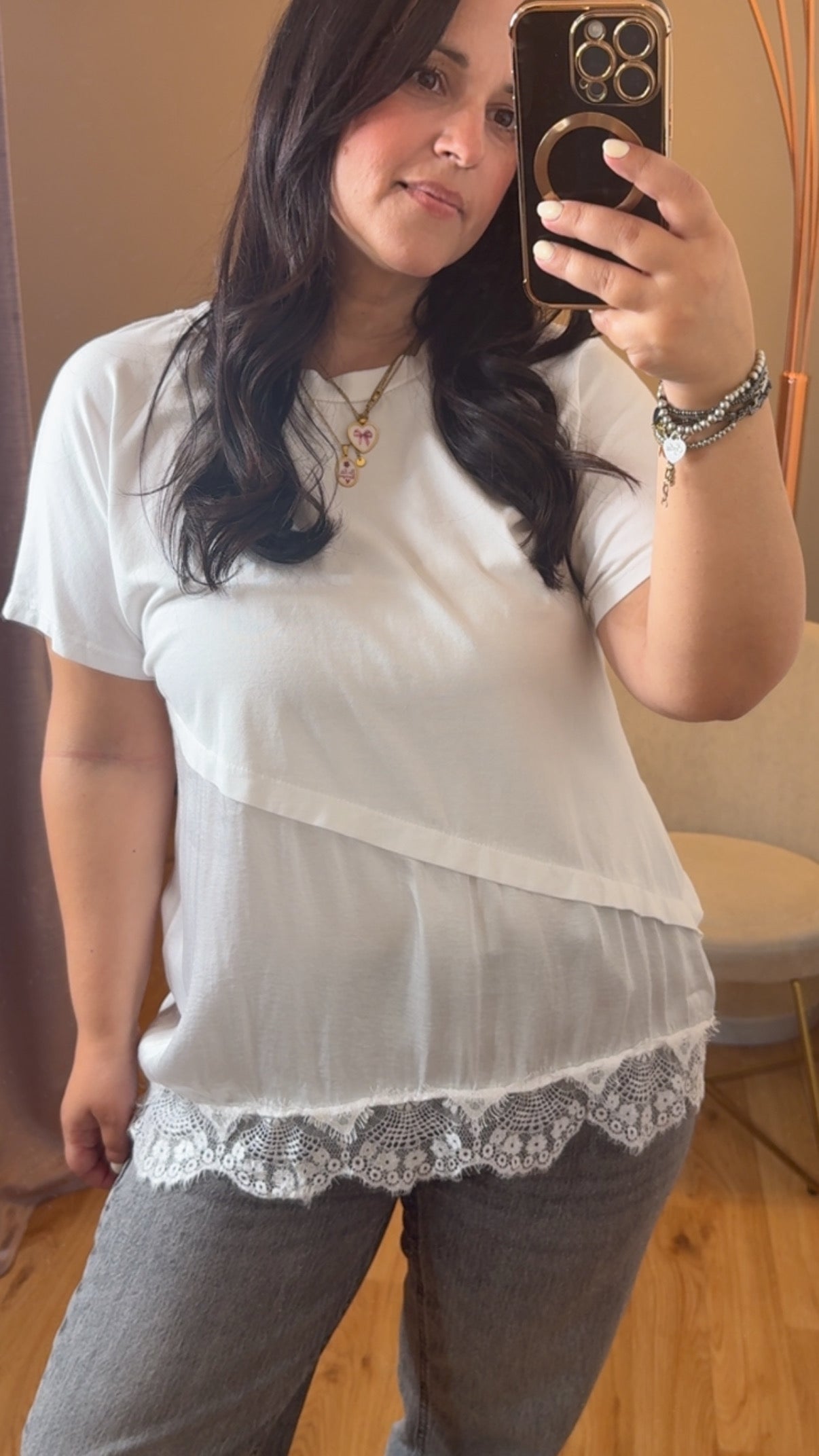 T-shirt bianca combinata con taglio crop