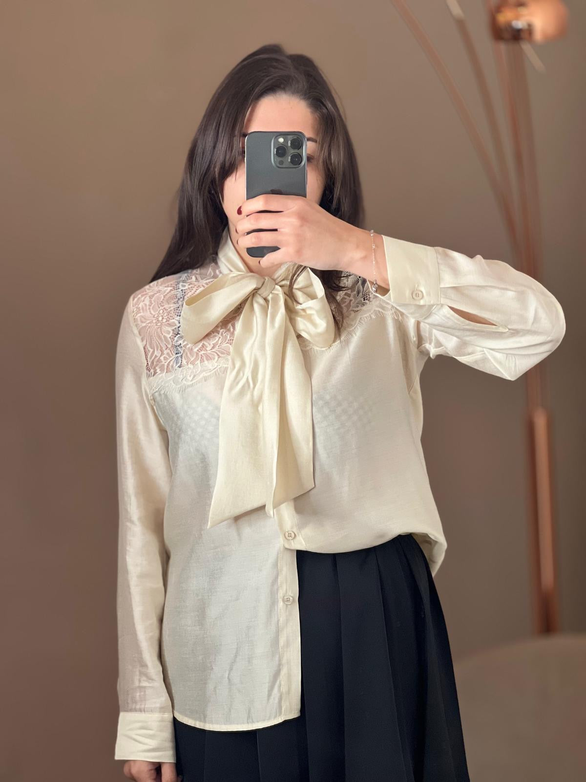 Camicia in mussola champagne con fiocco e pizzo - You Decide