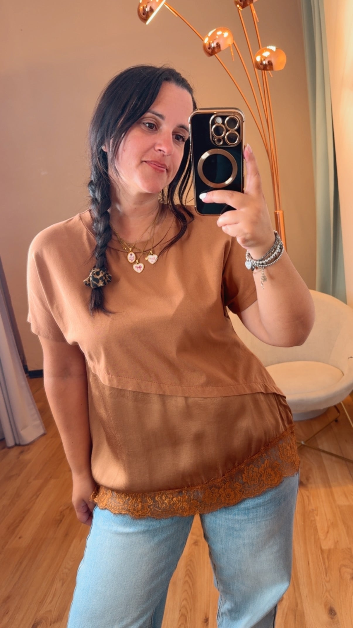 T-shirt combinata crop asimmetrica cotone raso e pizzo color coccio