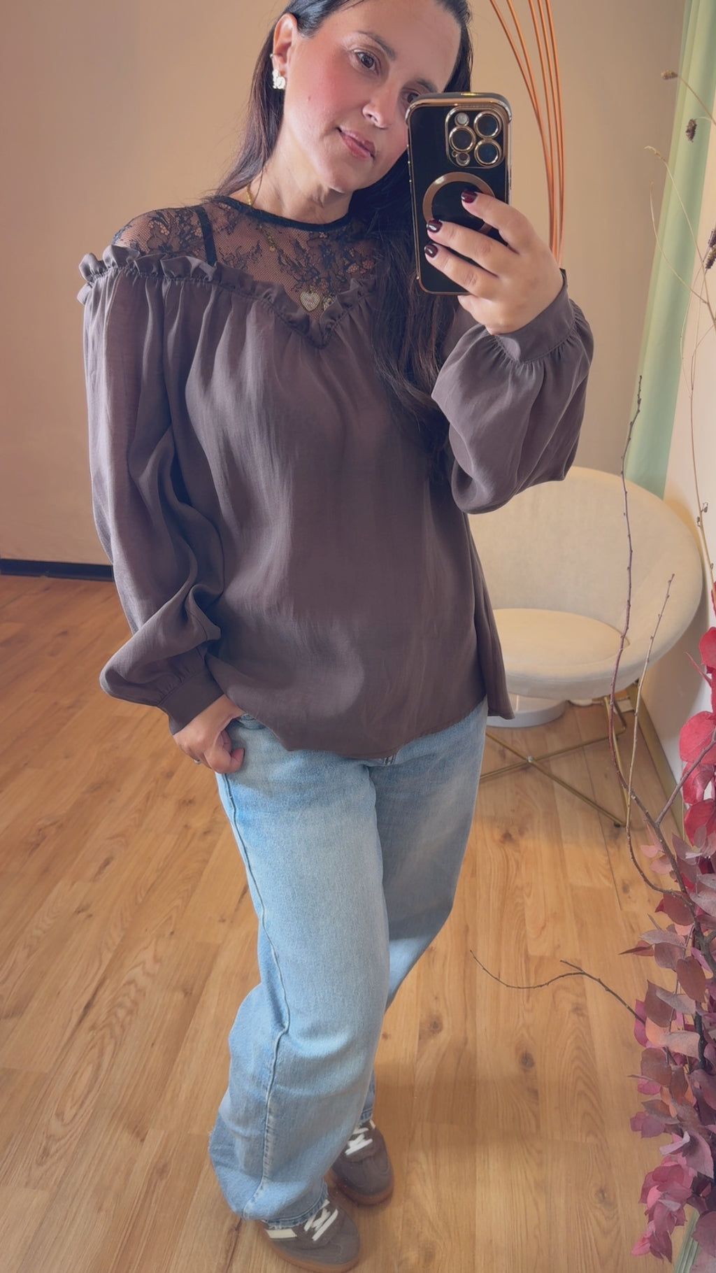 Blusa marrone scollo a cuore con pizzo - Kikisix
